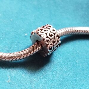 Pandora 925 clip on bead